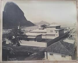 Pavilhões destinados ao cinematógrafo, ao teatro de variedades e à pista de patinação