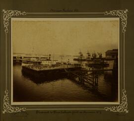 Flutuante do plano inclinado frente ao Armazém n° 7.