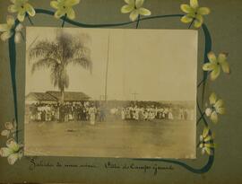 Saída de uma missa. Vila do Campo Grande