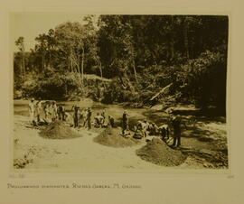 Procurando diamantes, Rio das Garças, Mato Grosso